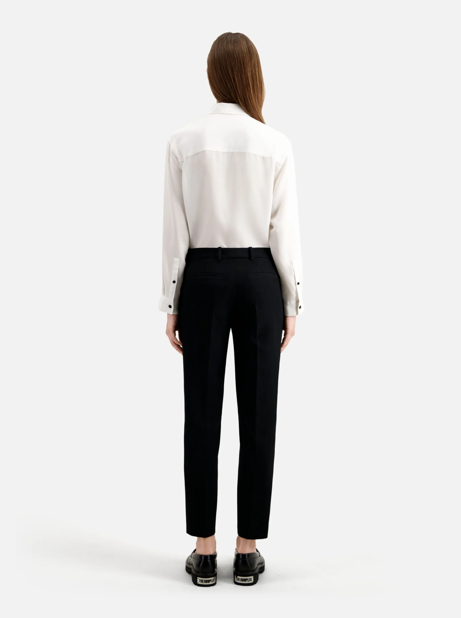 Pantalón de traje recto de crepé en negro